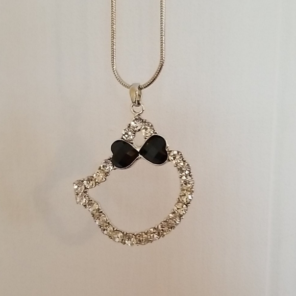 Hello Kitty necklace ❤ - Picture 4 of 4